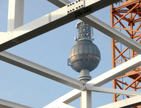 IAC_Eisen_trifft_Turm.jpg